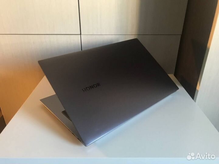 Ноутбук honor MagicBook Pro (512GB Space Gray)