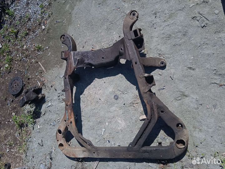 Подрамник передний Opel Vectra b Опель вектра б