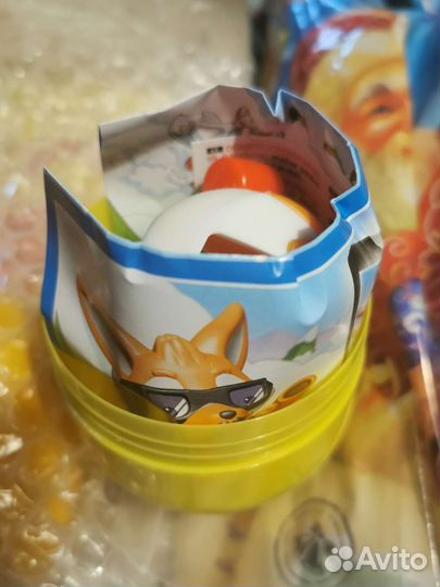 Новогодние киндер сюрприз макси разных лет