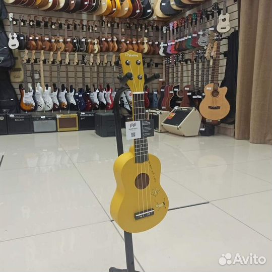 Укулеле сопрано Veston + Аксессуары