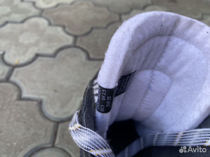 Коньки хоккейные