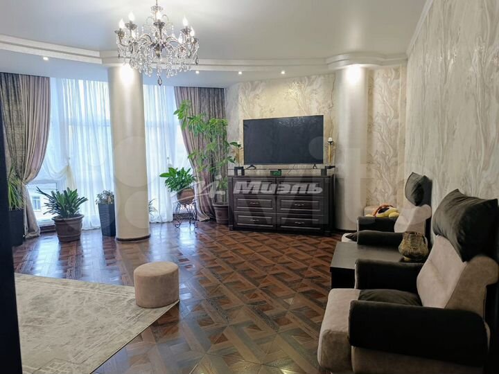 3-к. квартира, 112,6 м², 6/11 эт.