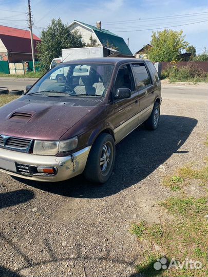 Mitsubishi Chariot 2.4 AT, 1995, 258 000 км