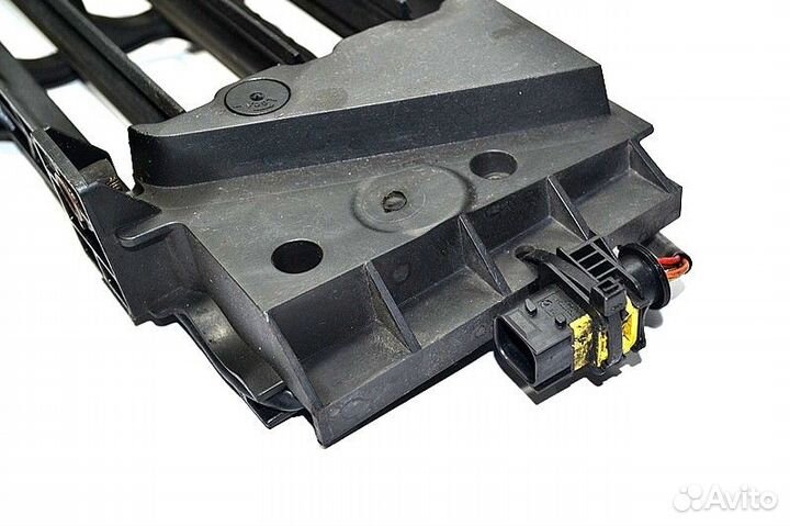 Решетка радиатора / Другие части mercedes-benz Act