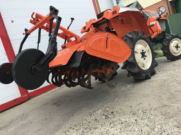 Мини-трактор Kubota XB1, 2002