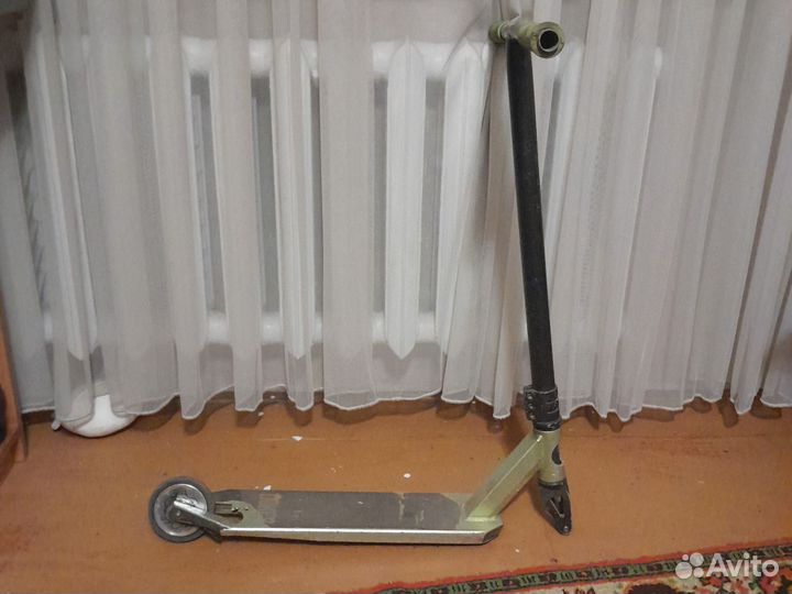 Продам на запчасти скут