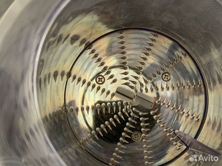 Соковыжималка центробежная Moulinex JU655Н30