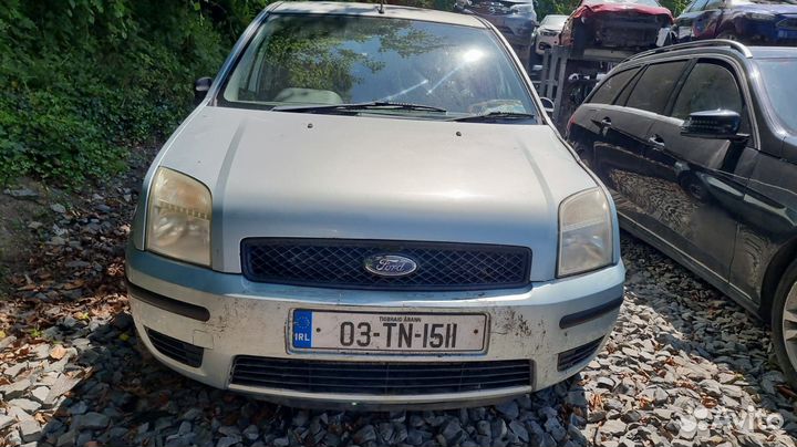 Фара Ford Fusion (2002-2012)