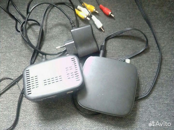 3 шт Тв приставки 20 каналов на запчасти