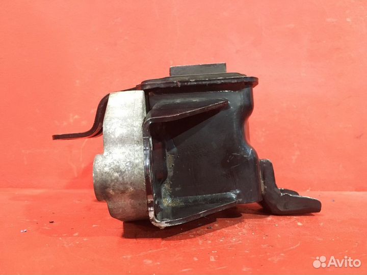 Опора двигателя левая Kia Sportage 4 (Ql) SUV D4HA