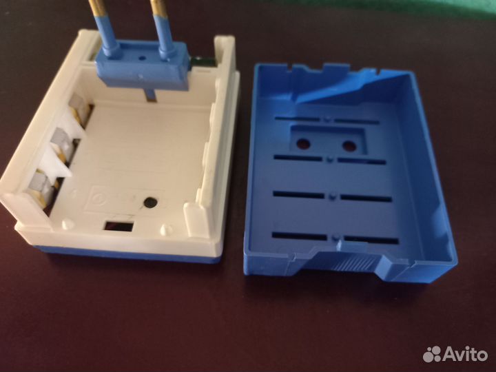 Зарядное устройство