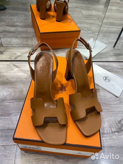 Женские босоножки hermes