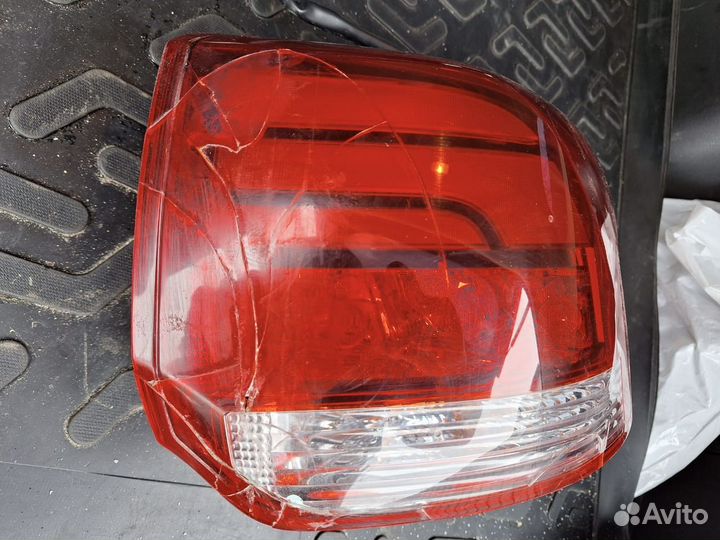 Фара задняя правая outlander