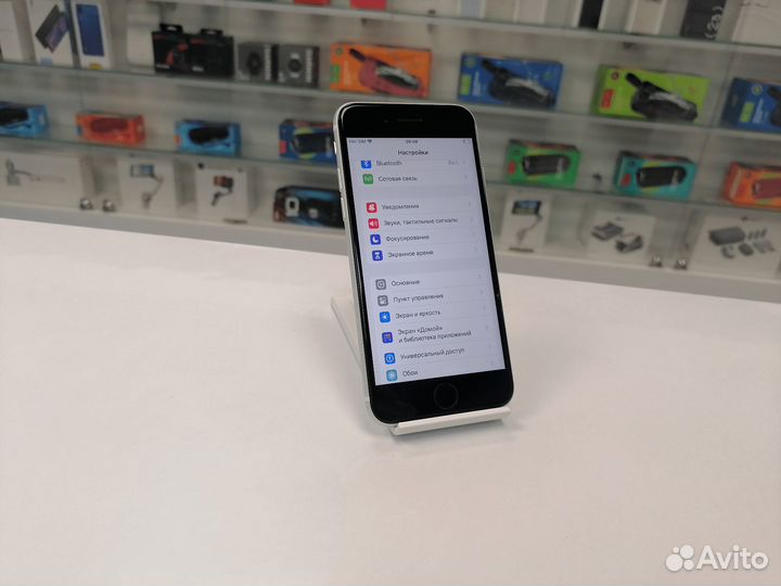 iPhone SE (2020), 128 ГБ