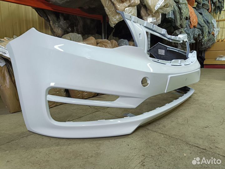 Kia Rio 3 бампер передний Белый PGU