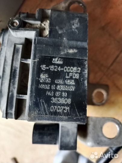 Блок клапанов Audi Q7 4L BAR