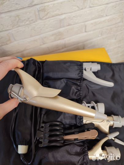 Мультистайлер Philips SalonSuper Stylist HP4698