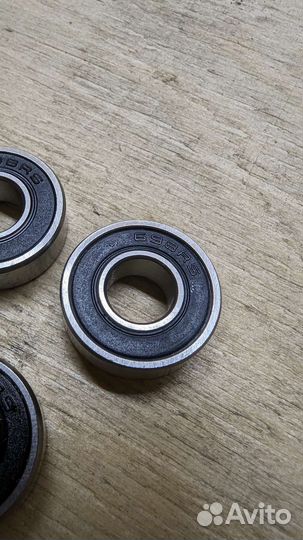 Глубокий шарикоподшипник с резиновым уплотнителем