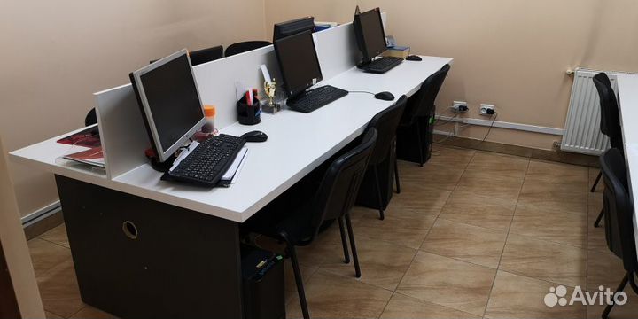 Рабочий стол на 6 компьютеров