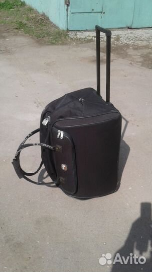 Ремонт чемоданов и сумок на колесах