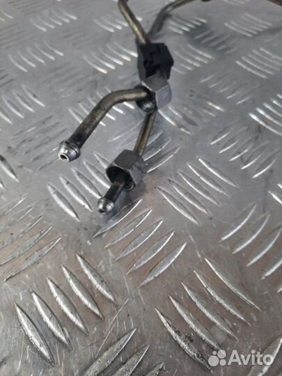 Трубка топливная Citroen C4 1 1.6 9H01 2008