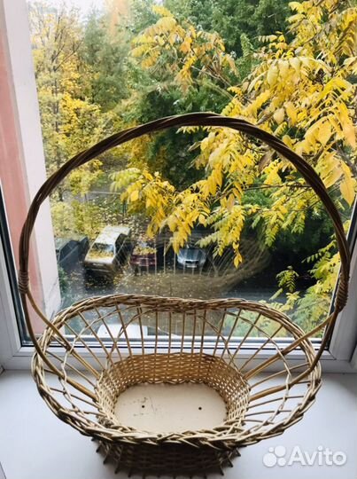 Подставка (корзинка) под цветы, сладости и фрукты