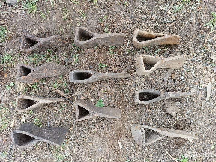 Топор старинный