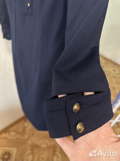 Элегантное платье в стиле милитари