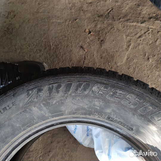 Bridgestone Ice Cruiser 7000 265/65 R17 T