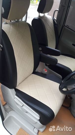 Авточехлы Nissan Serena 26