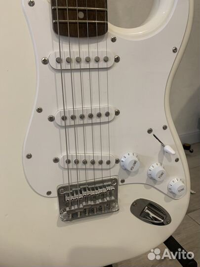 Электро гитара Fender Squier stratocaster