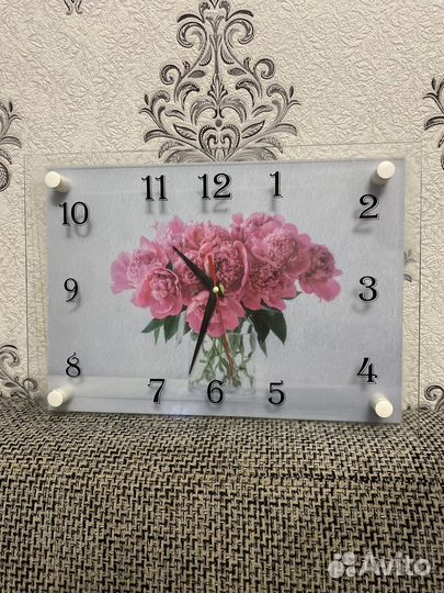 Часы настенные новые