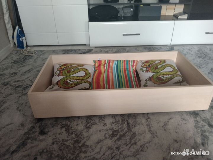 Мебельный ящик для хранения постельного белья