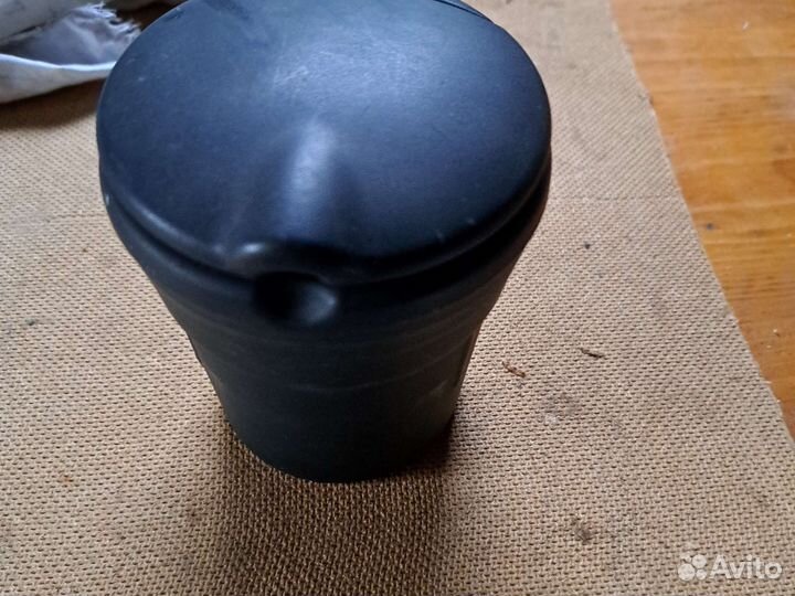 Пепельница автомобильная