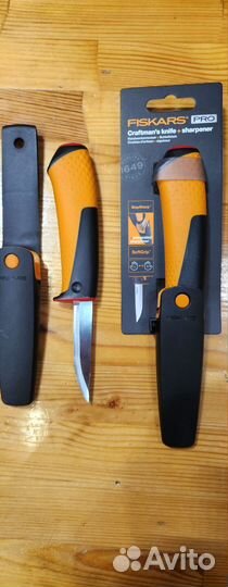 Нож fiskars