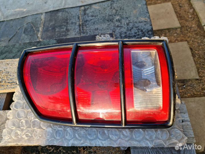 Фонарь задний Додж Рам