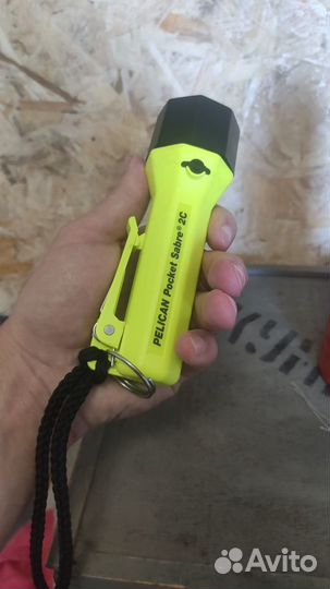 Фляга, фонарь