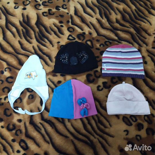 Шапки, чепчики, варежки