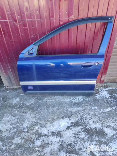 Дверь передняя левая Volvo xc70 1 sz