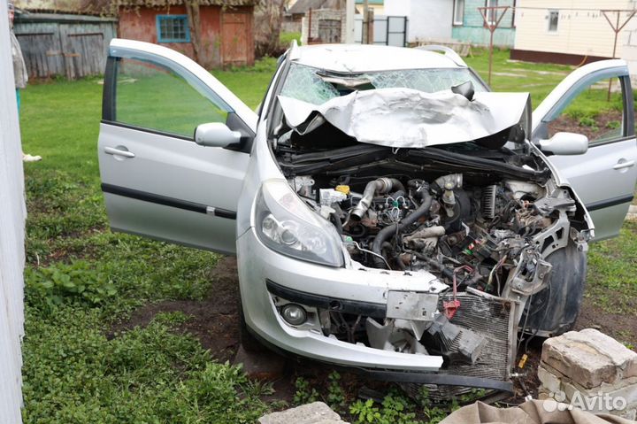 Renault Clio 1.5 МТ, 2008, битый, 160 000 км