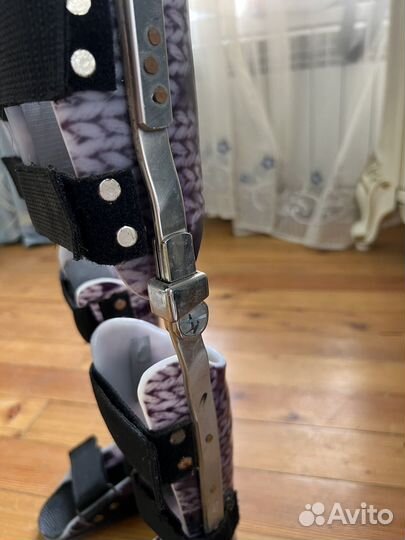 Ортез на коленный сустав