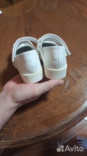 Туфли для девочки 25 размер новые