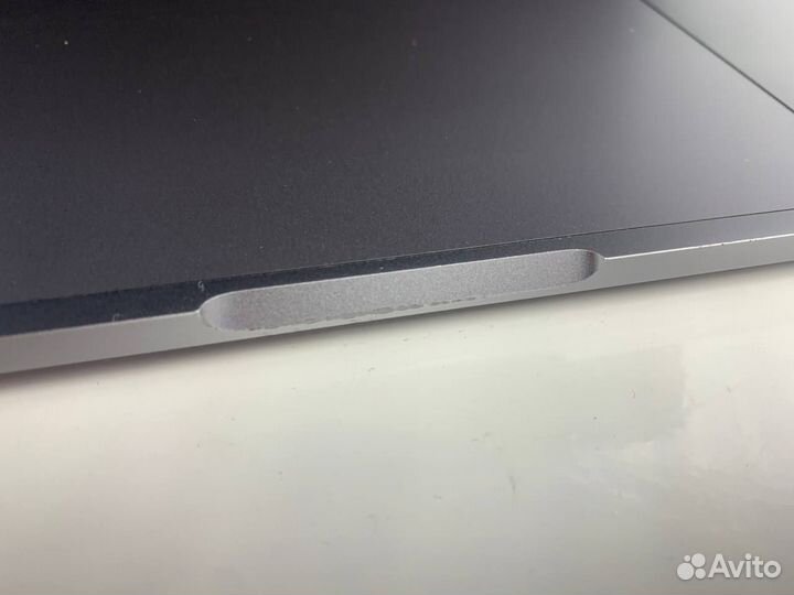 Apple MacBook Pro Retina 15 2017