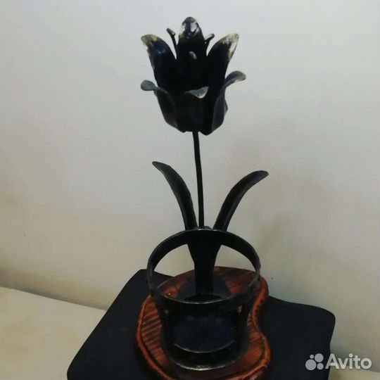 Цветы из металла