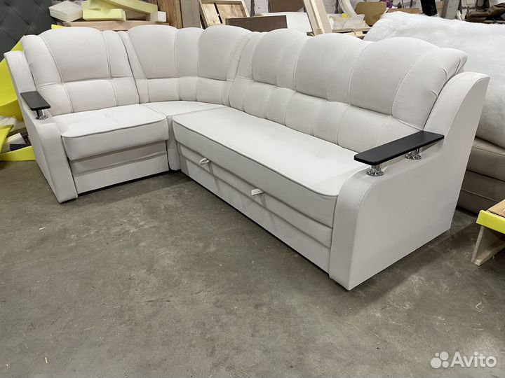 Угловой диван