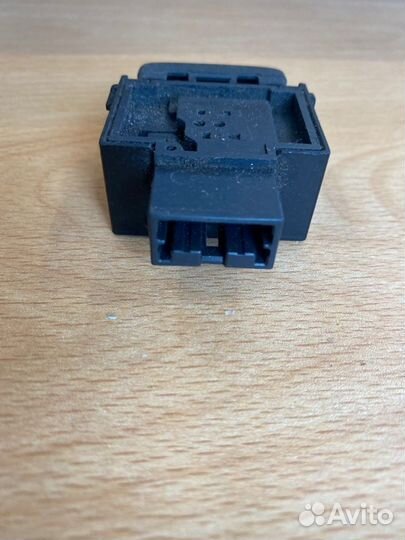 Кнопка открытия багажника Infiniti