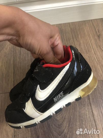 Детские кроссовки Nike 27 размер