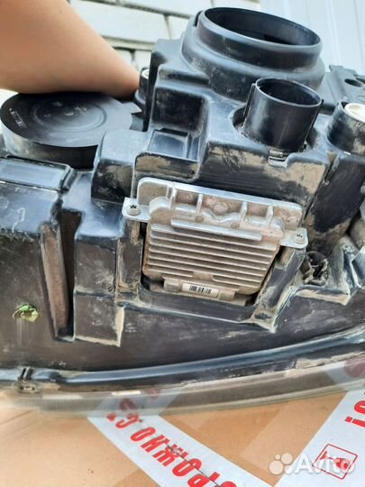 Фара правая ксенон