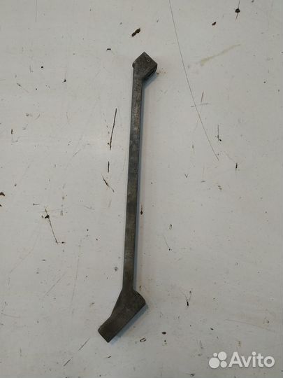 Renault Duster Кронштейн Генератора