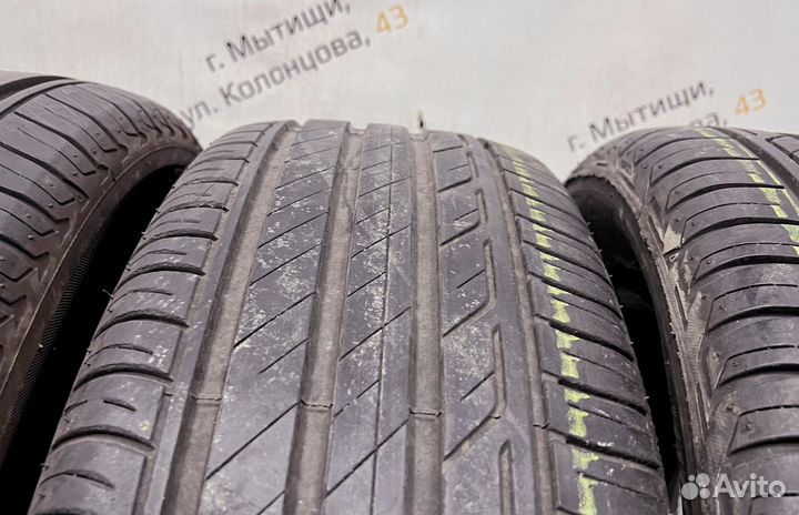Bridgestone Turanza T001 215/55 R17 94Y